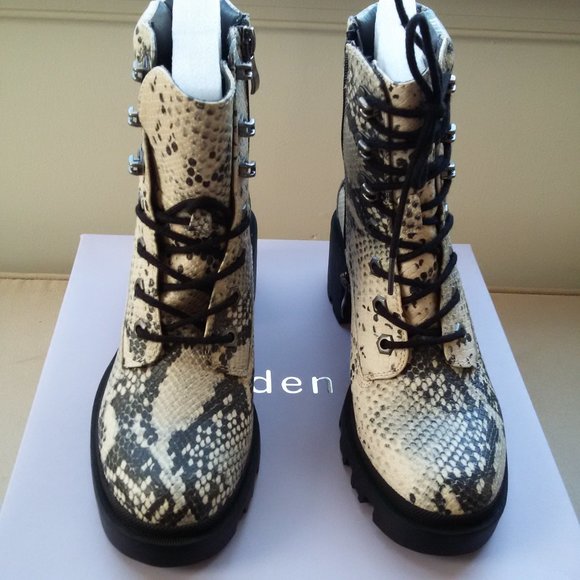 NWT Madden Girl Dillan Combat Boot - Picture 1 of 6